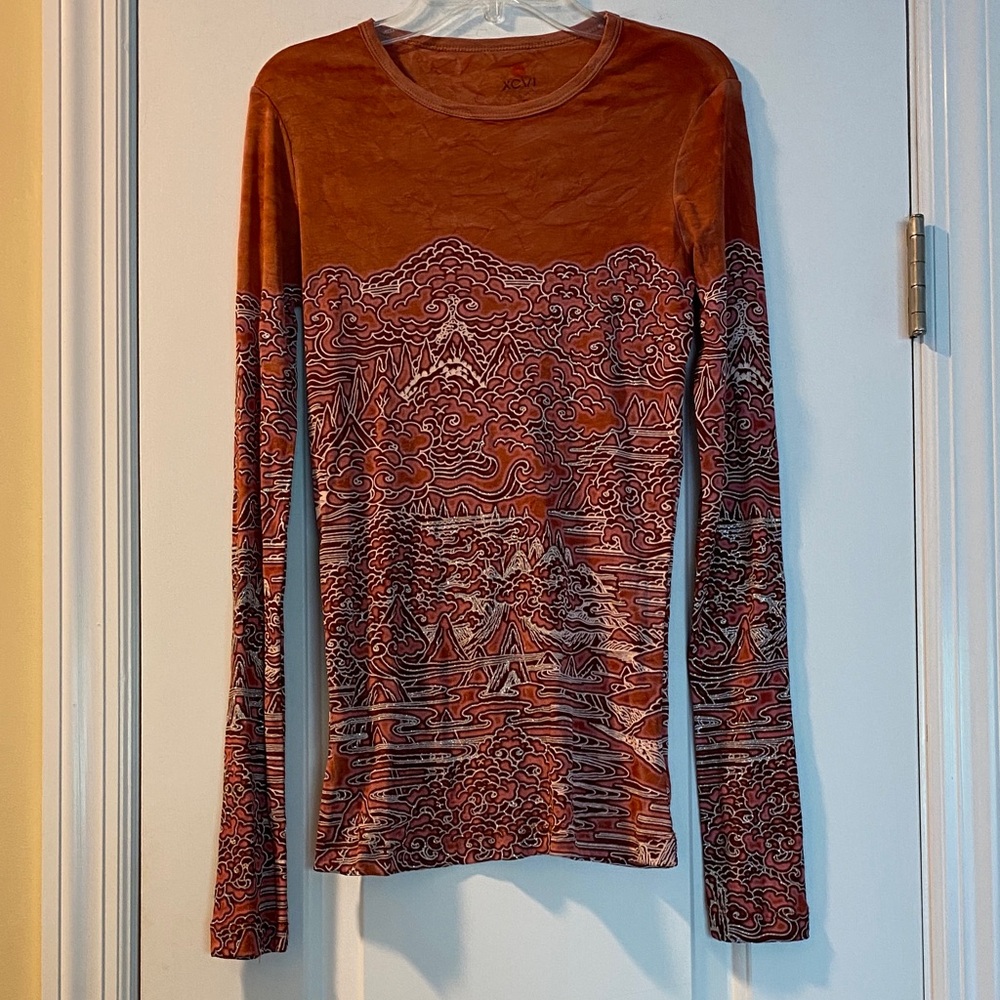 XCVI 💯 Cotton Sparkling Design Top NeverUsed